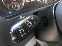 Amaturen Detail - VW T5/T6-Busse - Carlounge Bottighofen - Alfons Bischoff Automobile