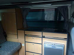 Alternativ Küche - VW T5/T6-Busse - Carlounge Bottighofen - Alfons Bischoff Automobile